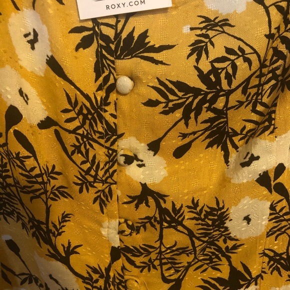 NWT Roxy button down dress - Picture 3 of 4